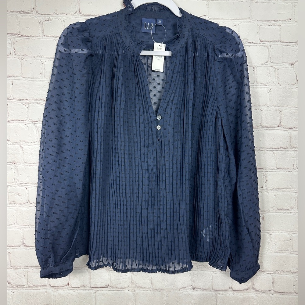 Gap navy blue long sleeve clip dot pleated sheer blouse, sz XS, NWT $60